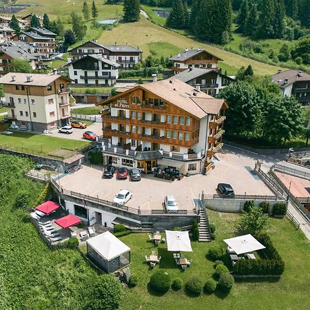 Hotel Al Parco Моена Екстериор снимка