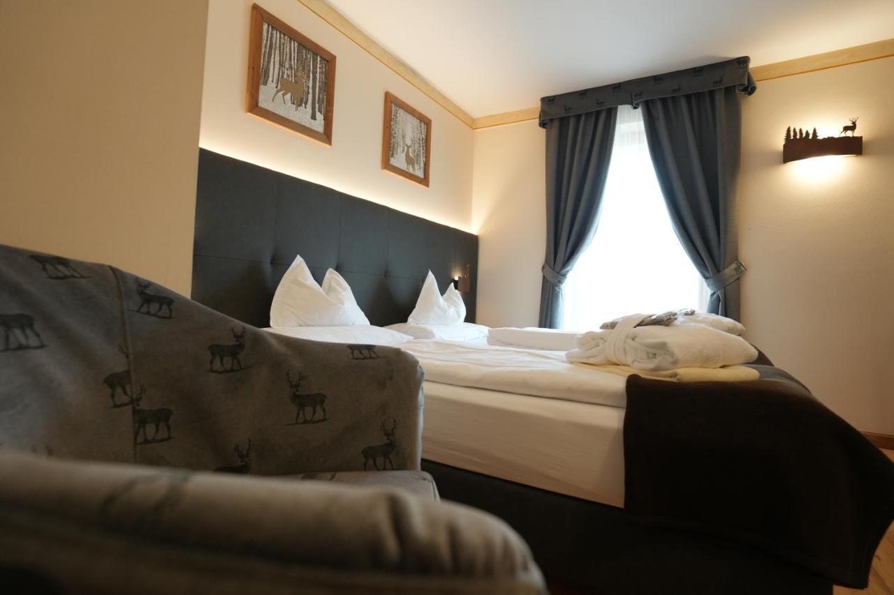 Hotel Al Parco Моена Екстериор снимка