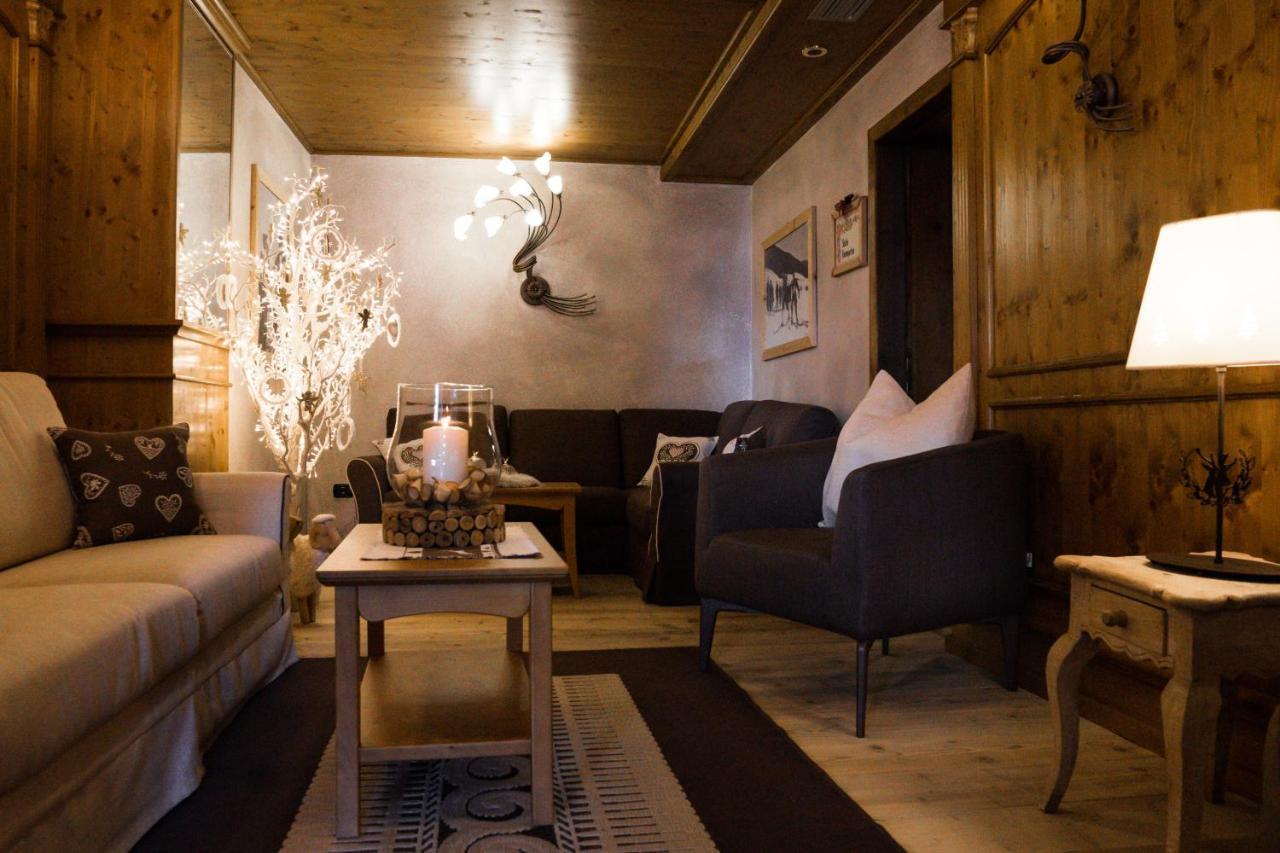 Hotel Al Parco Моена Екстериор снимка
