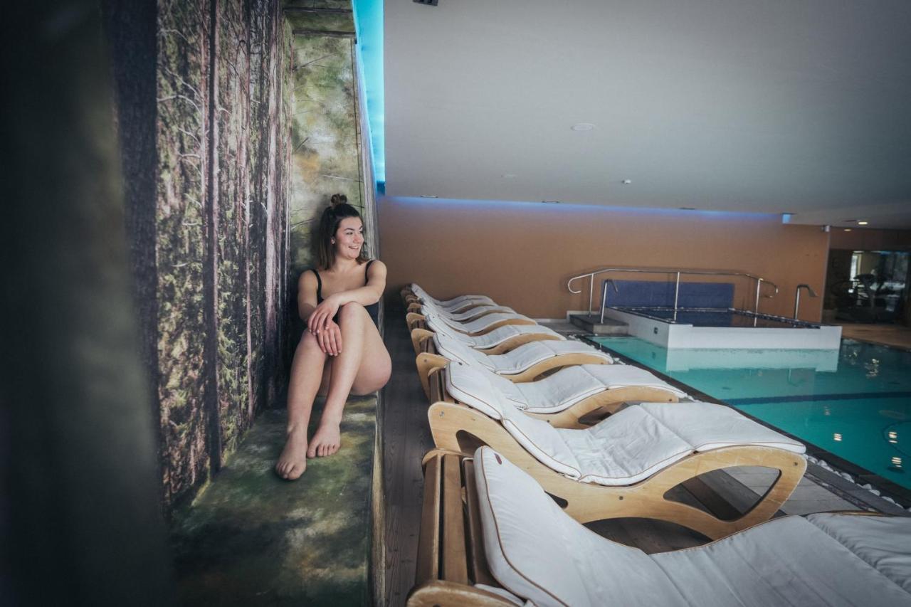 Hotel Al Parco Моена Екстериор снимка