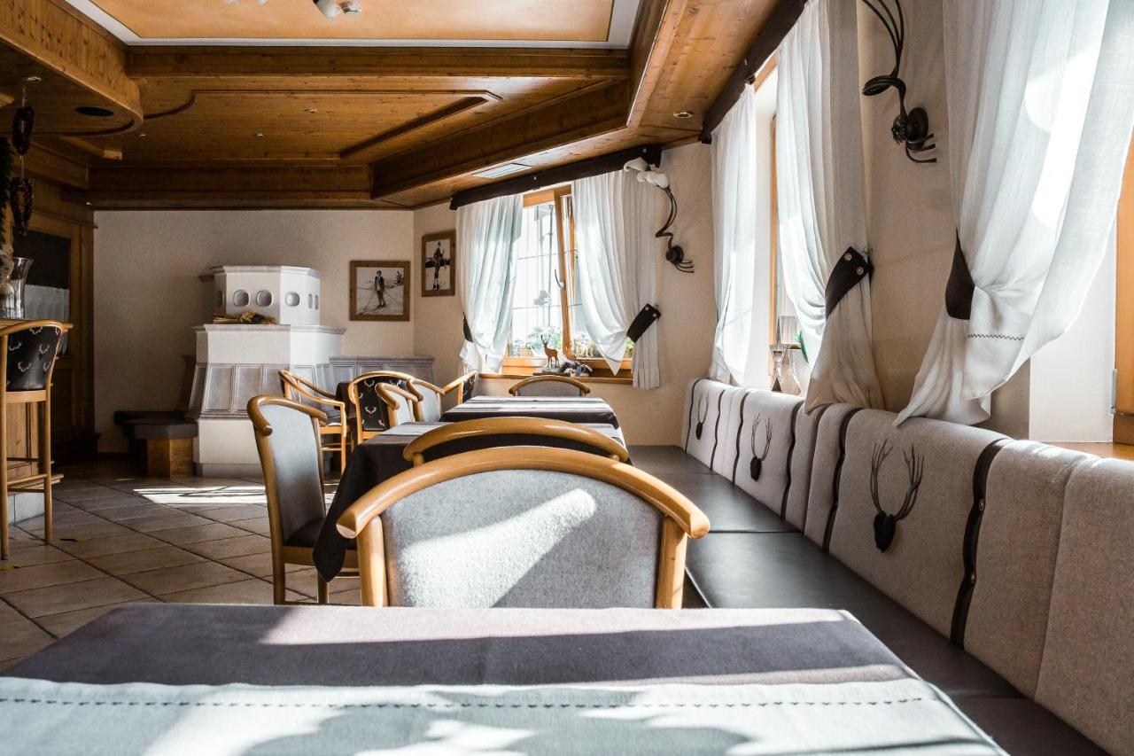 Hotel Al Parco Моена Екстериор снимка