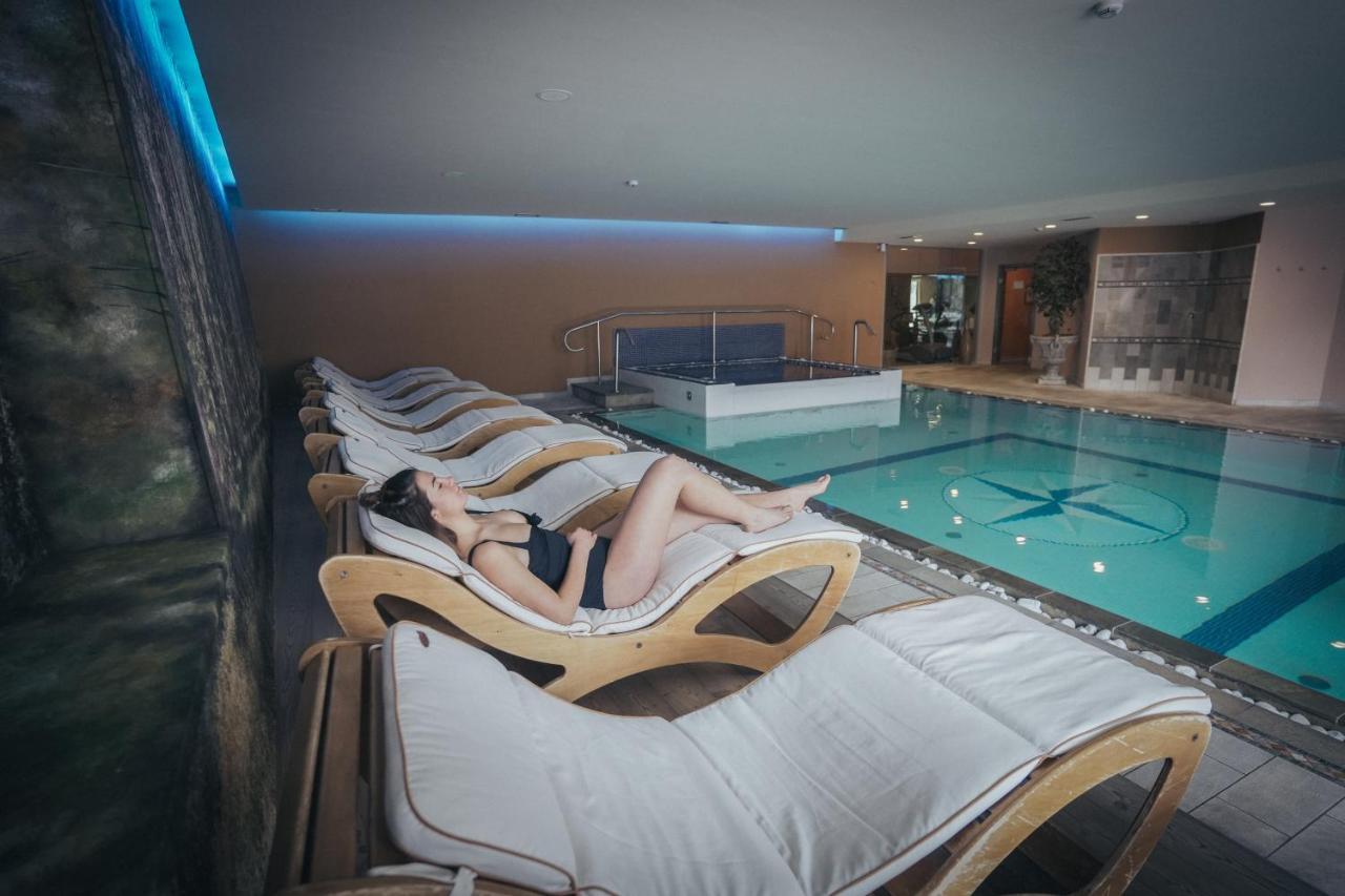 Hotel Al Parco Моена Екстериор снимка